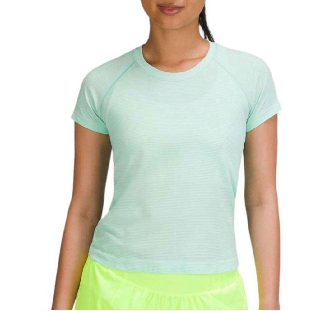 lululemon athletica Mint Green Short Sleeve Tee